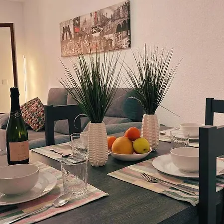 Pass The Keys Beachside Bliss: Chic 2-bed By The Sea Апартаменты Торевьиа